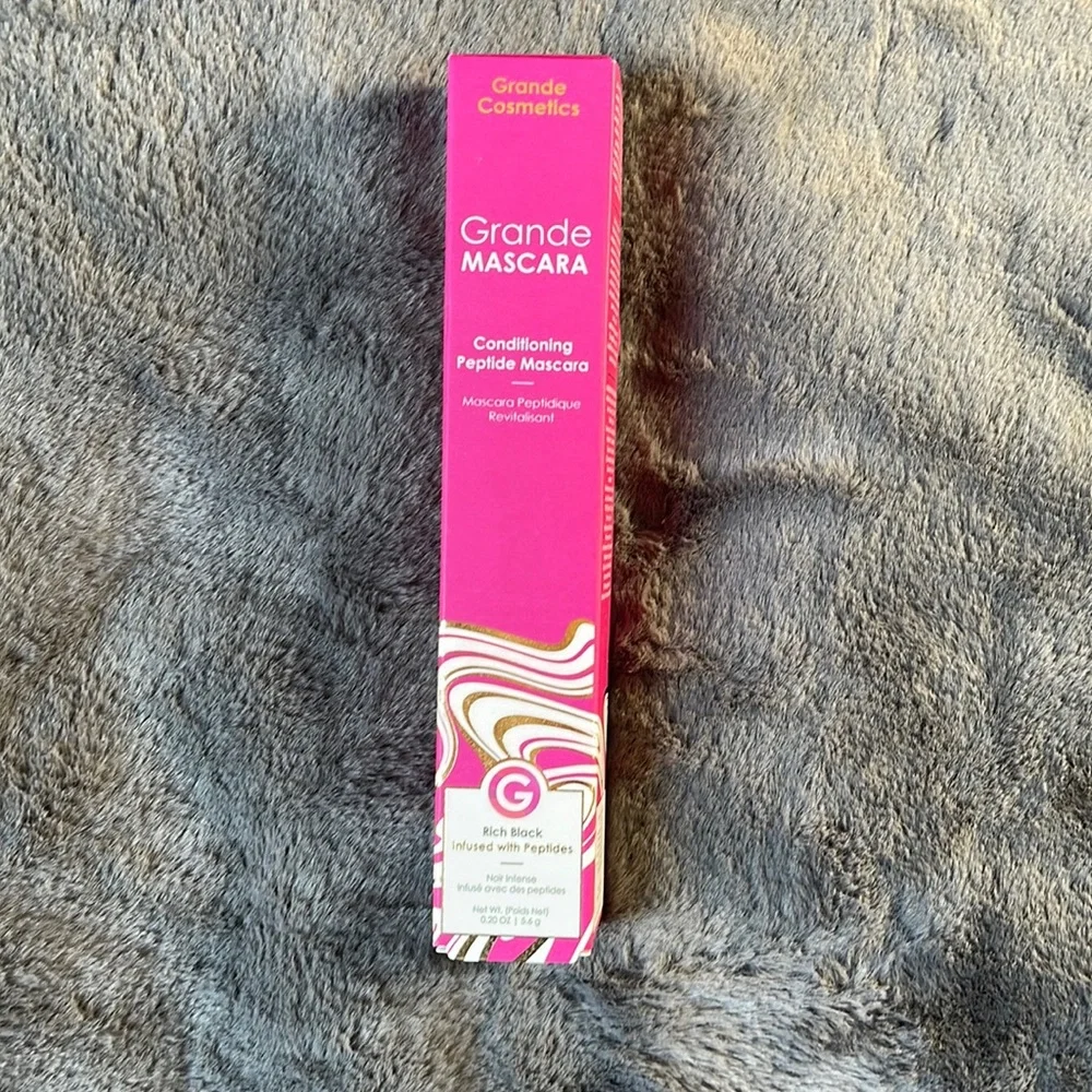 New Grande Mascara - Black Conditioning Peptide Black Mascara
